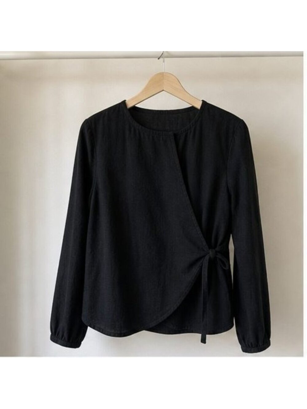 Black Puff Sleeve Top